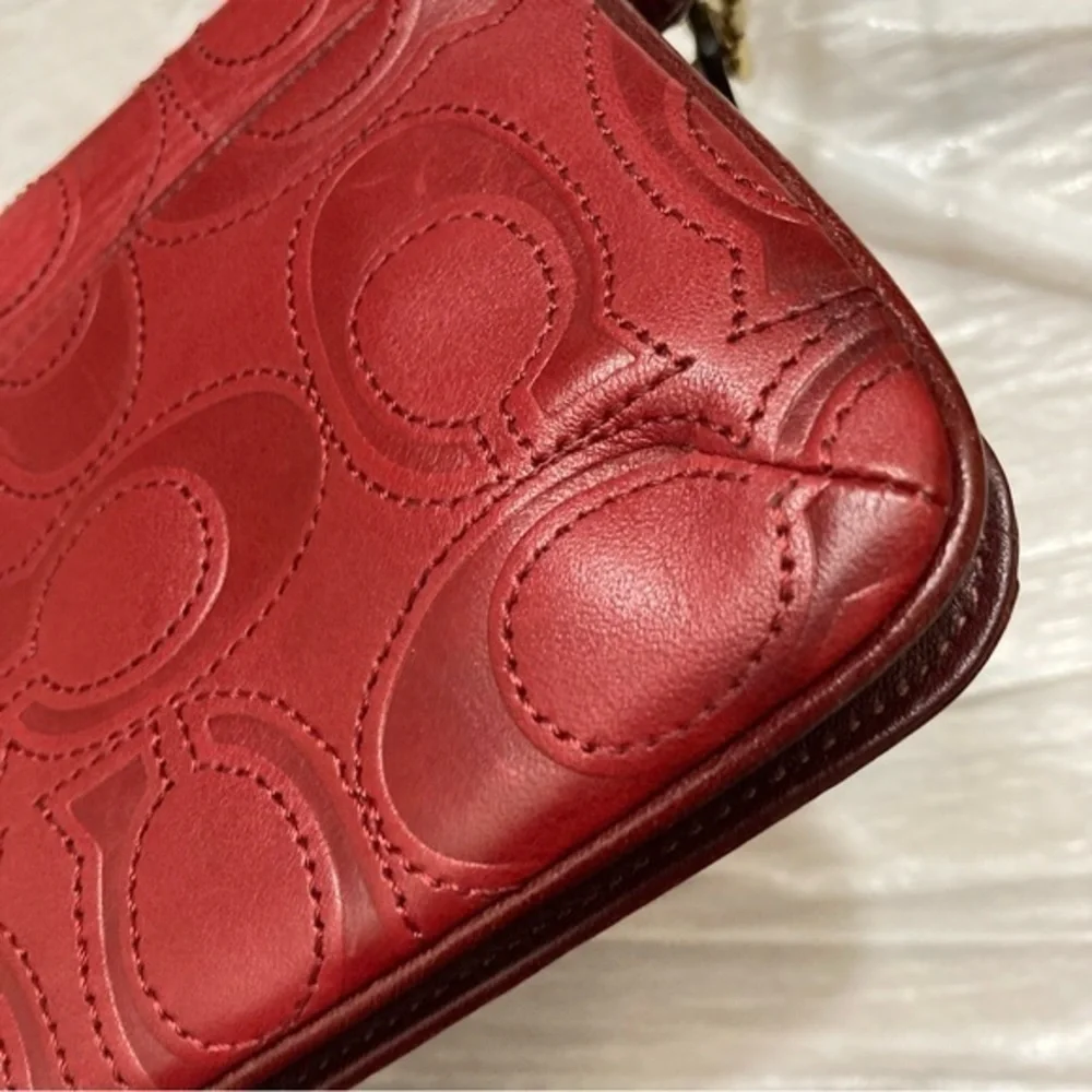 Coach vintage y2k red leather signature embossed c wristlet mini clutch bag
